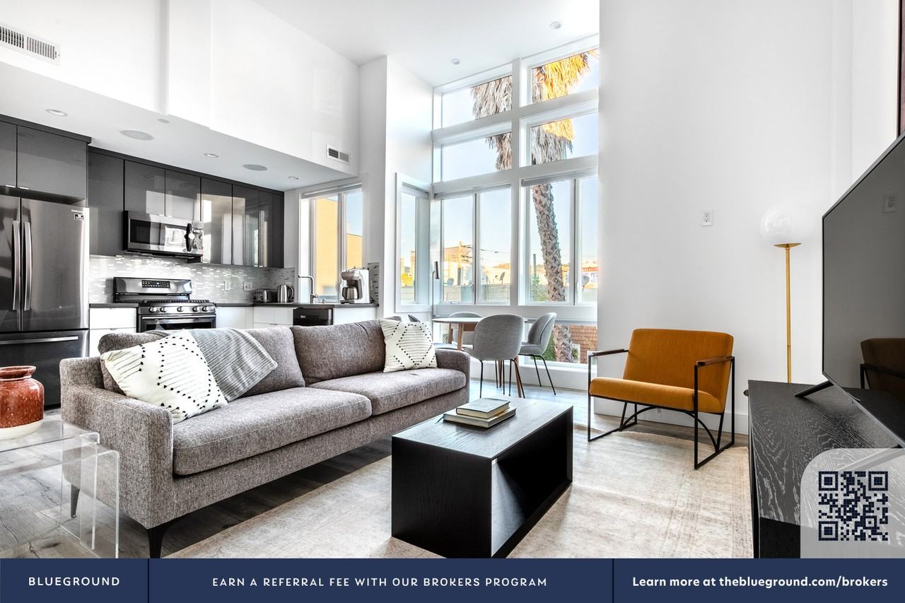 272 Clara St #455 - Photo 5 of 18