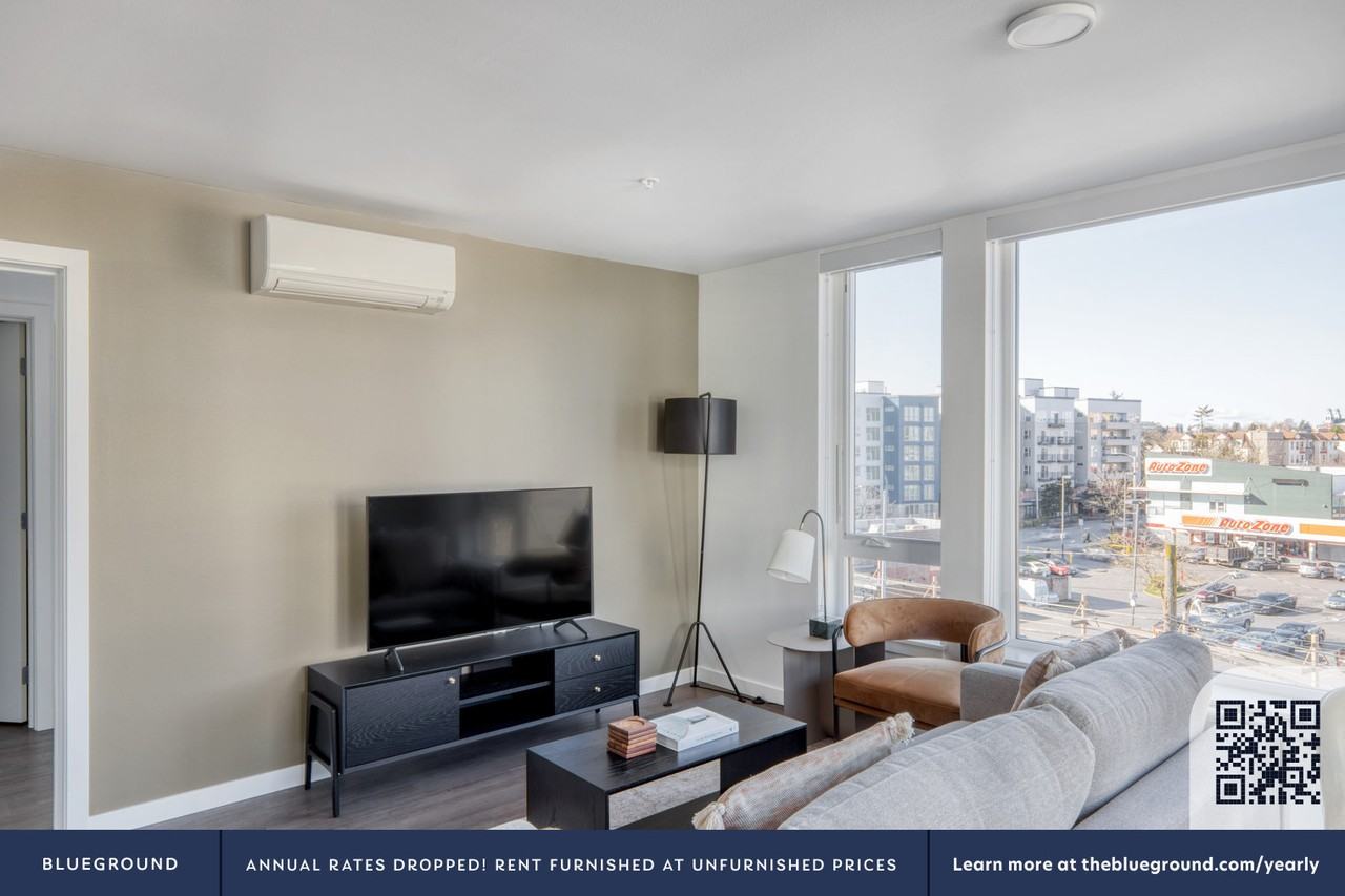 2401 South Jackson Street - Photo 3 of 50