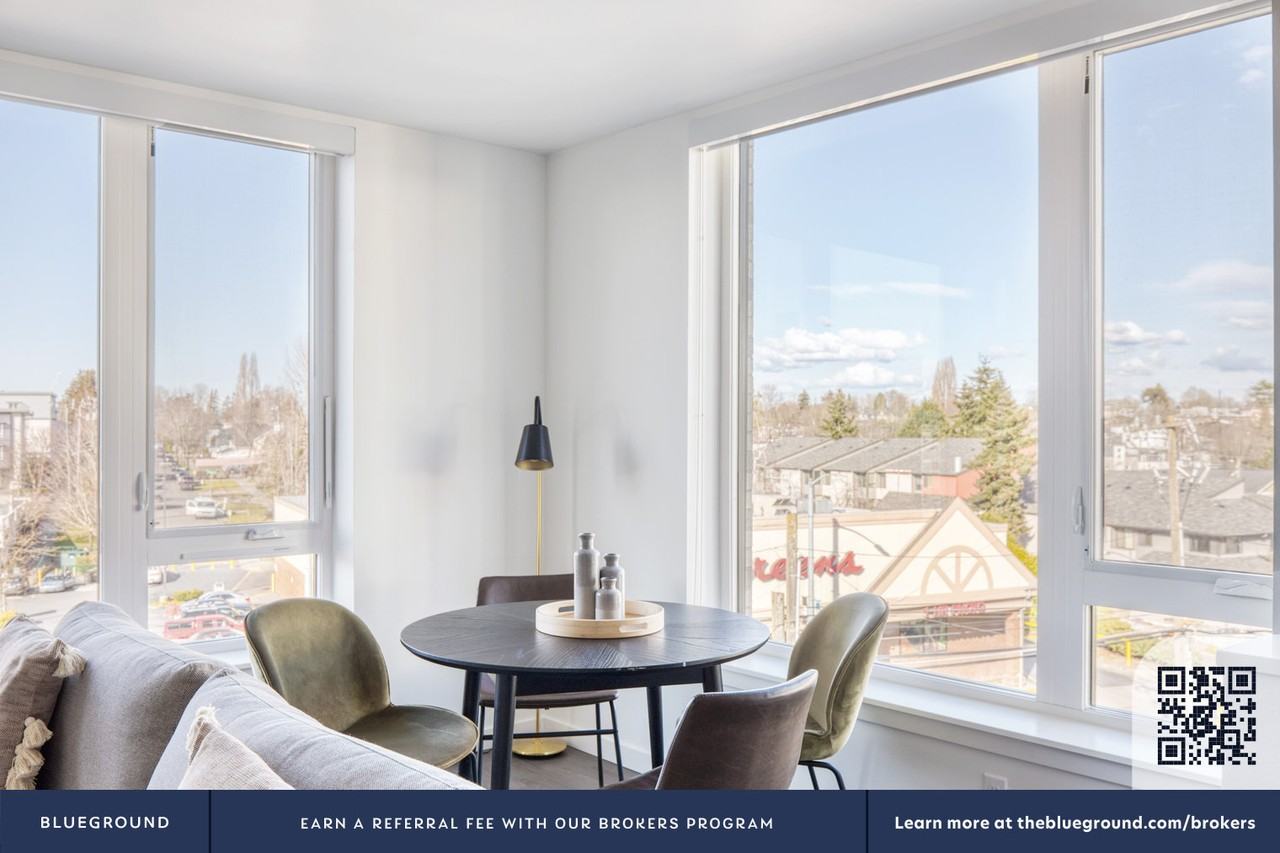 2401 South Jackson Street - Photo 4 of 50