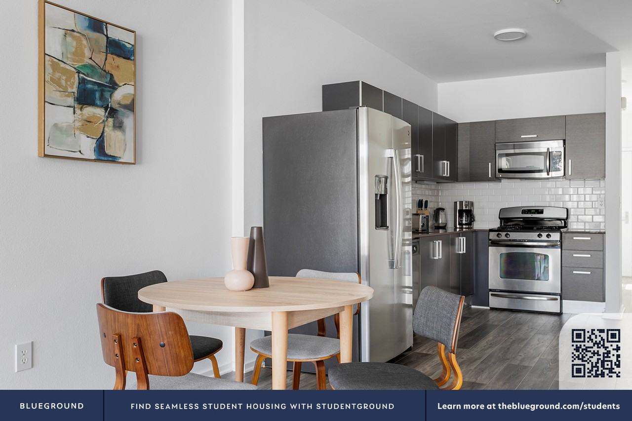 4133 Redwood Avenue - Photo 6 of 47