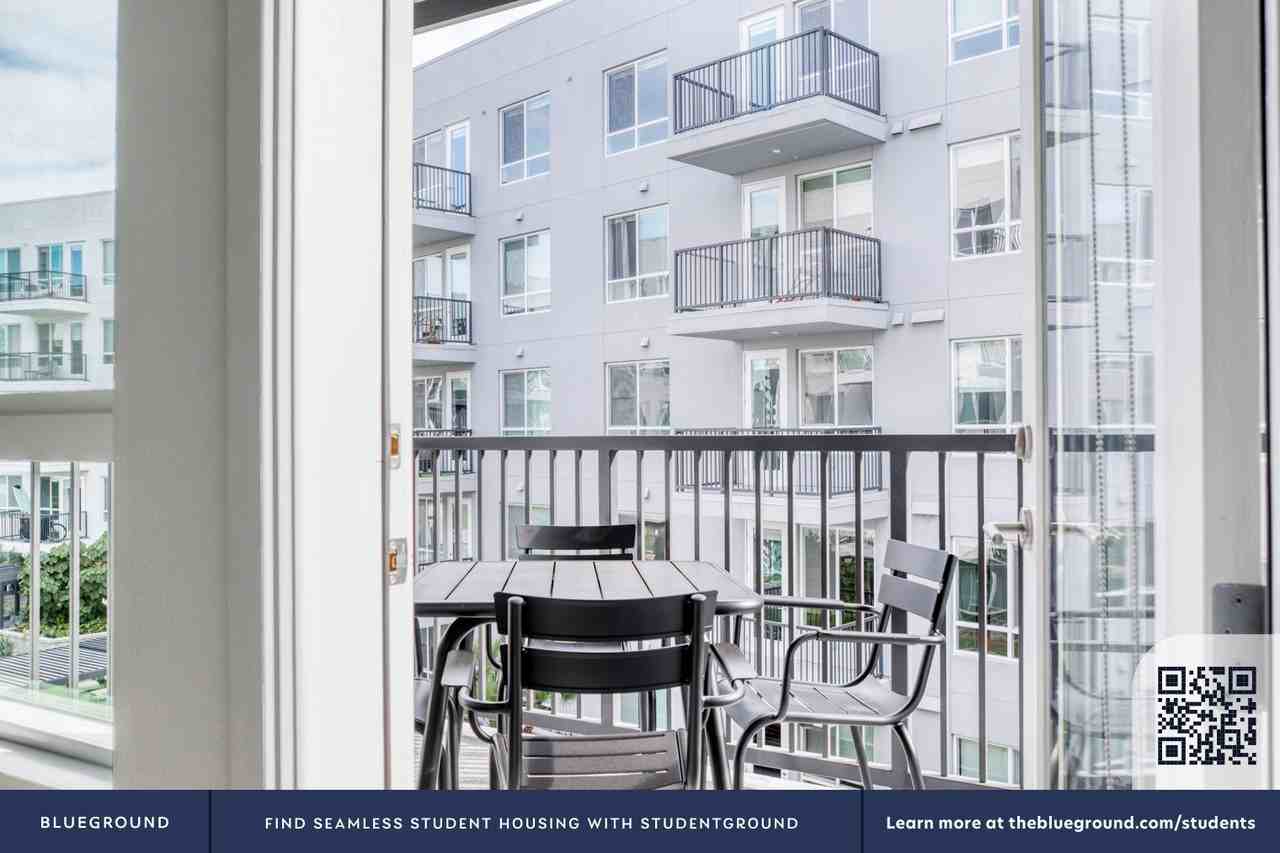 310 Del Sol Drive - Photo 6 of 41