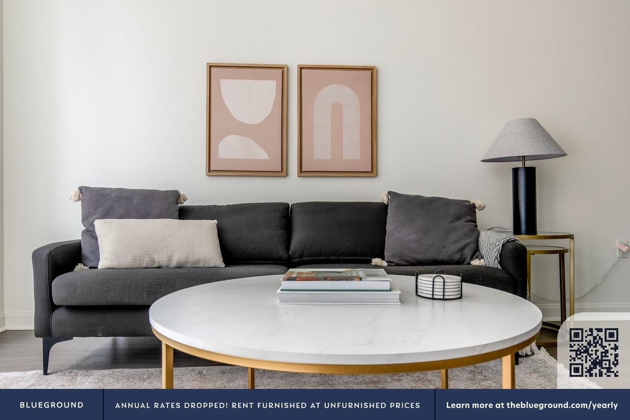 500 North Lake Shore Drive - Photo 4 of 37