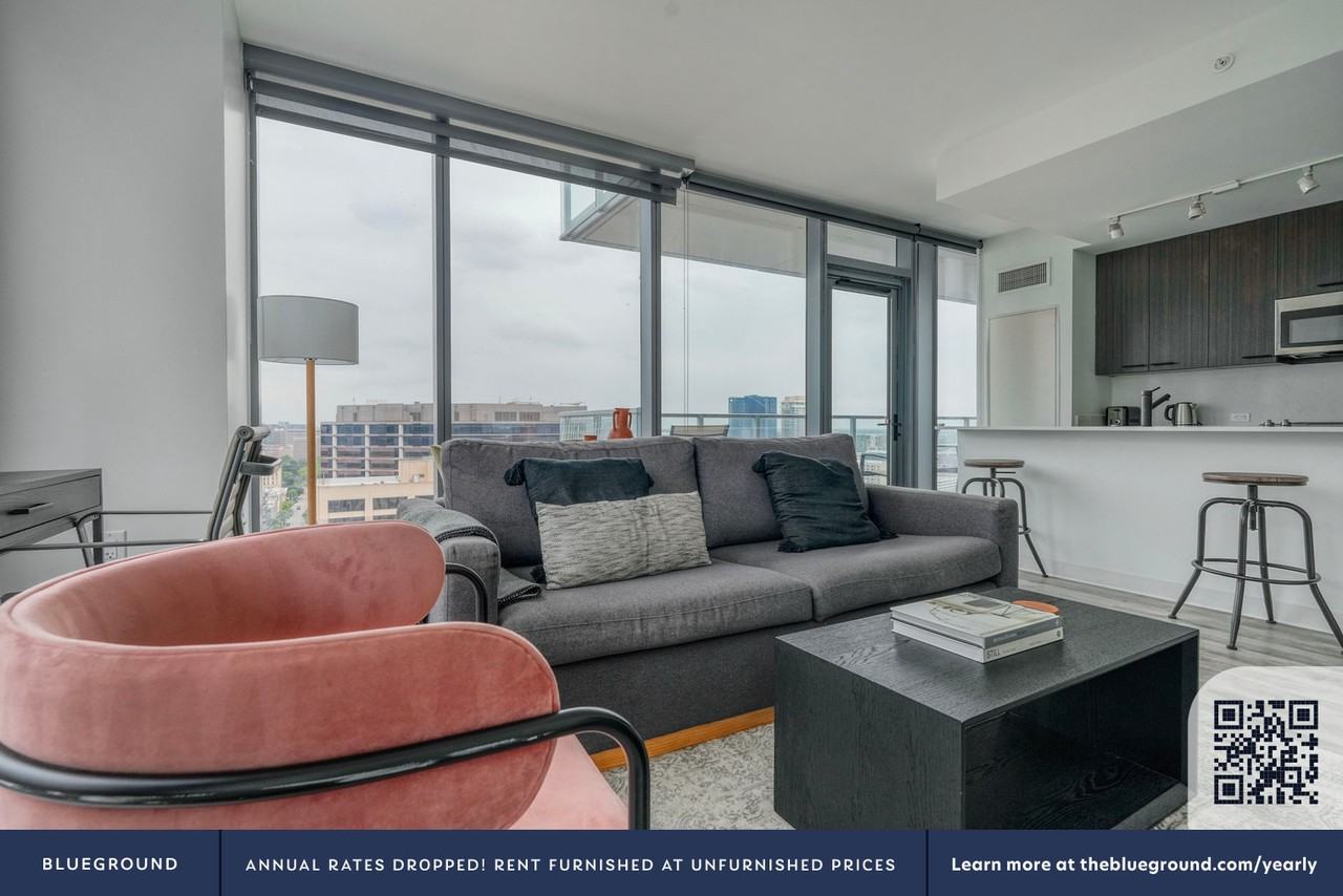 501 Brazos Street - Photo 4 of 50