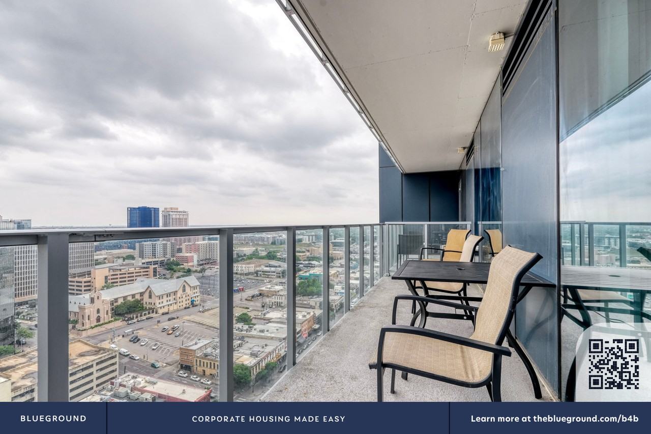 501 Brazos Street - Photo 6 of 50