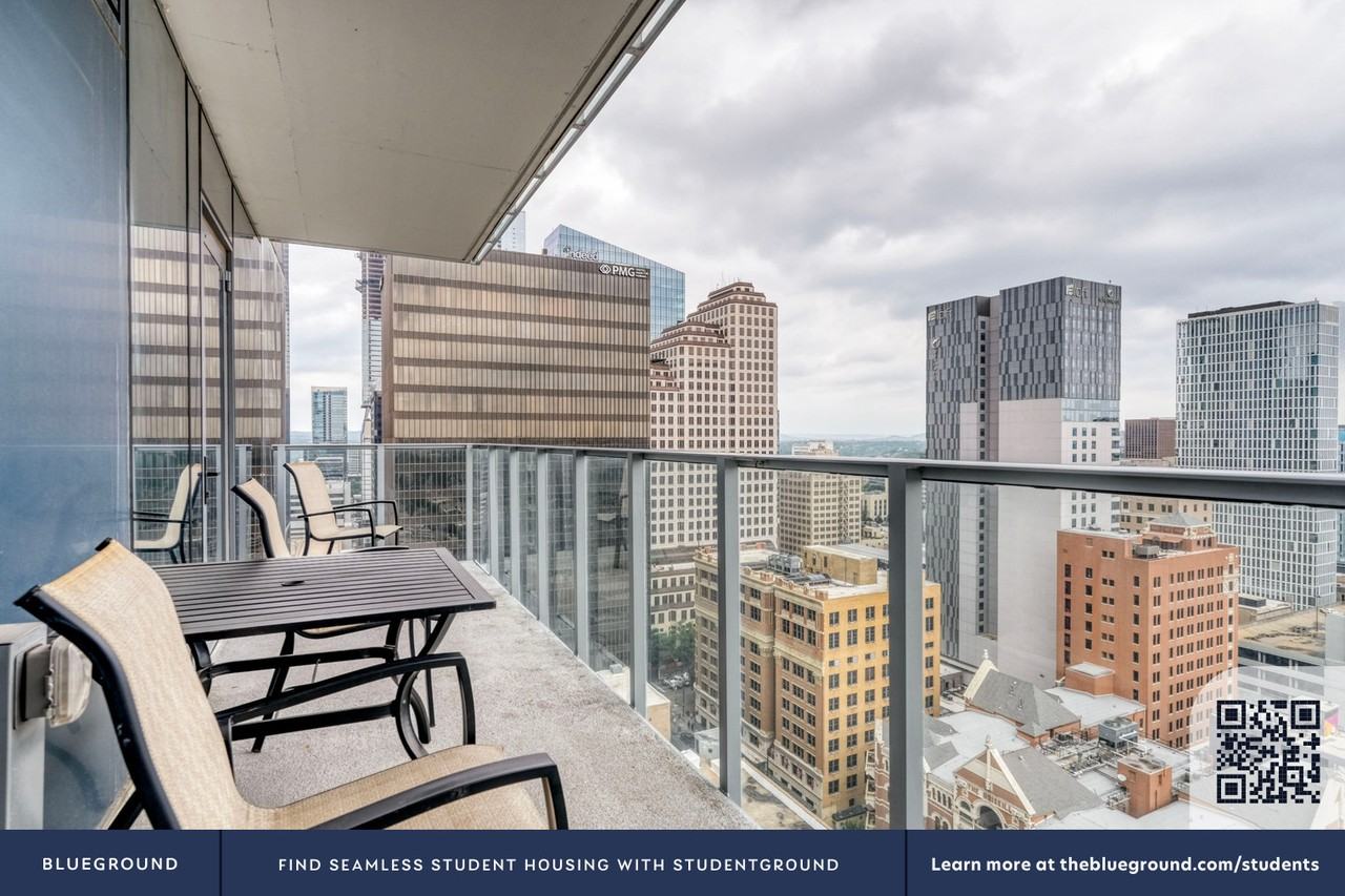 501 Brazos Street - Photo 7 of 50