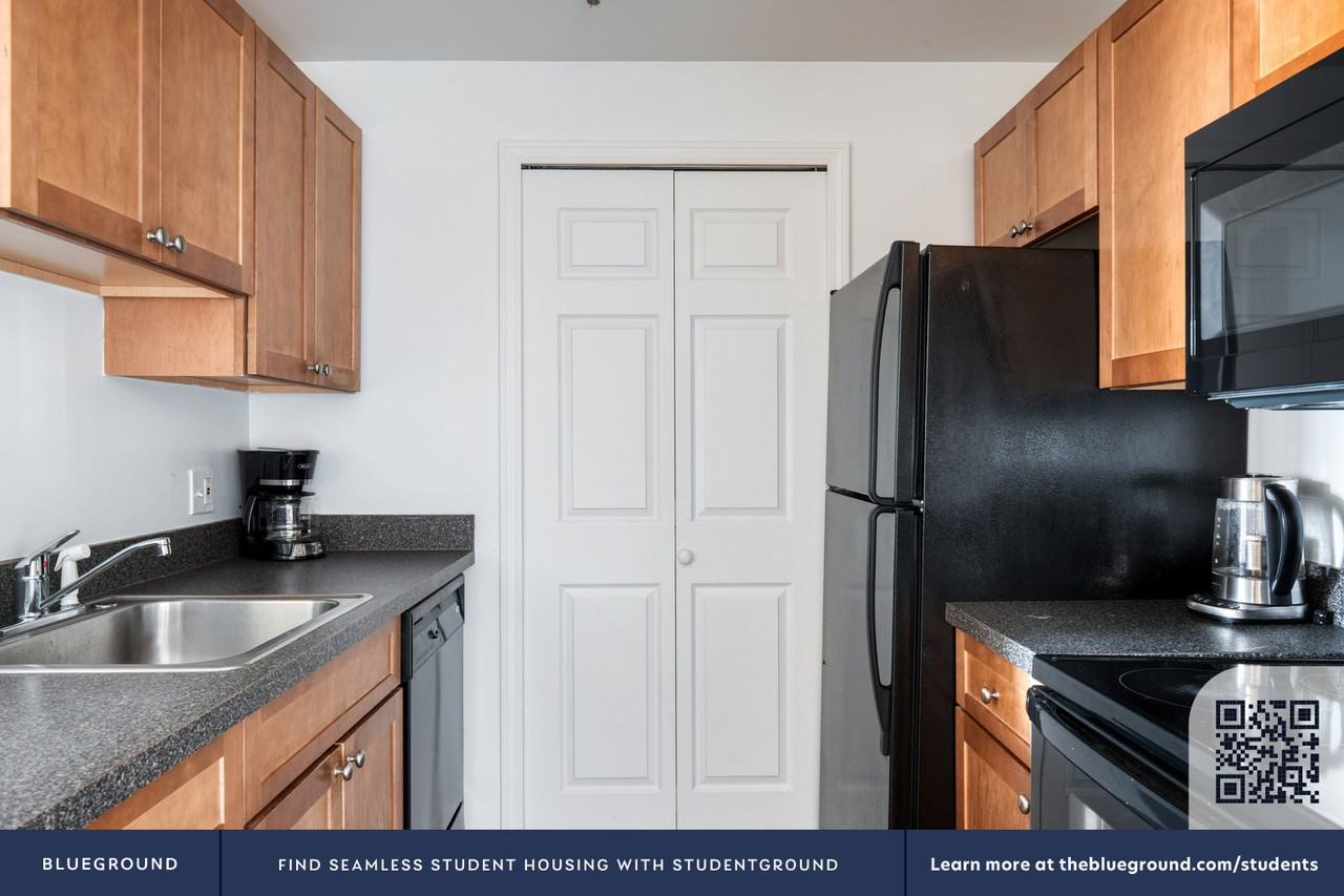 129 Franklin Street - Photo 7 of 21
