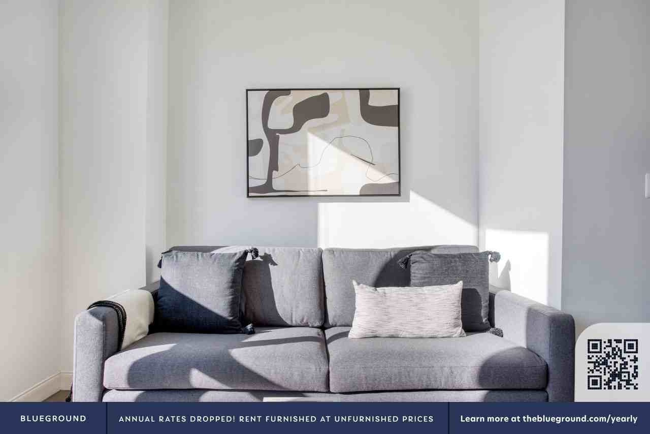 245 Walnut Street - Photo 4 of 44