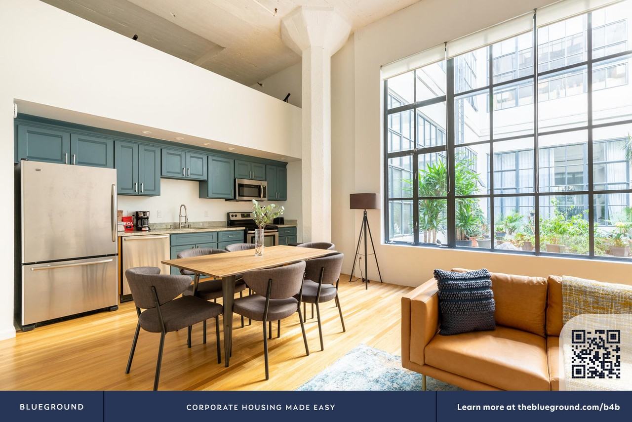 601 4th St #1523 - Photo 5 of 18