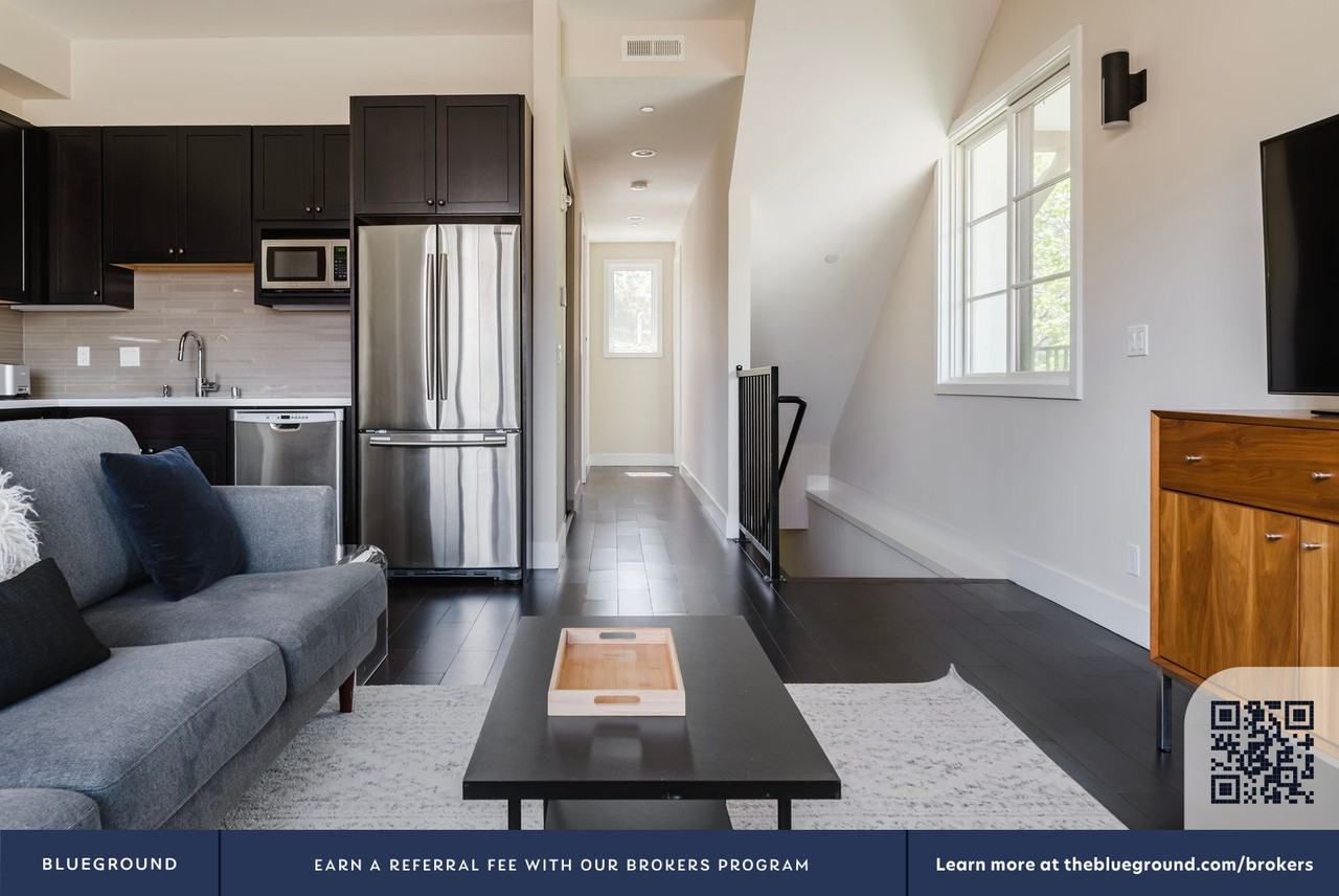 1225 Floribunda Ave #1687 - Photo 5 of 26