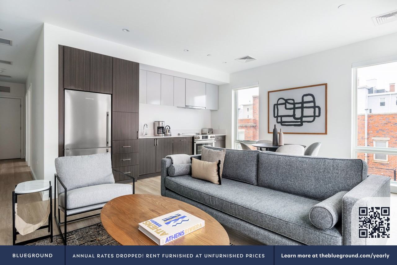 47 Bishop Allen Drive - Photo 3 of 29