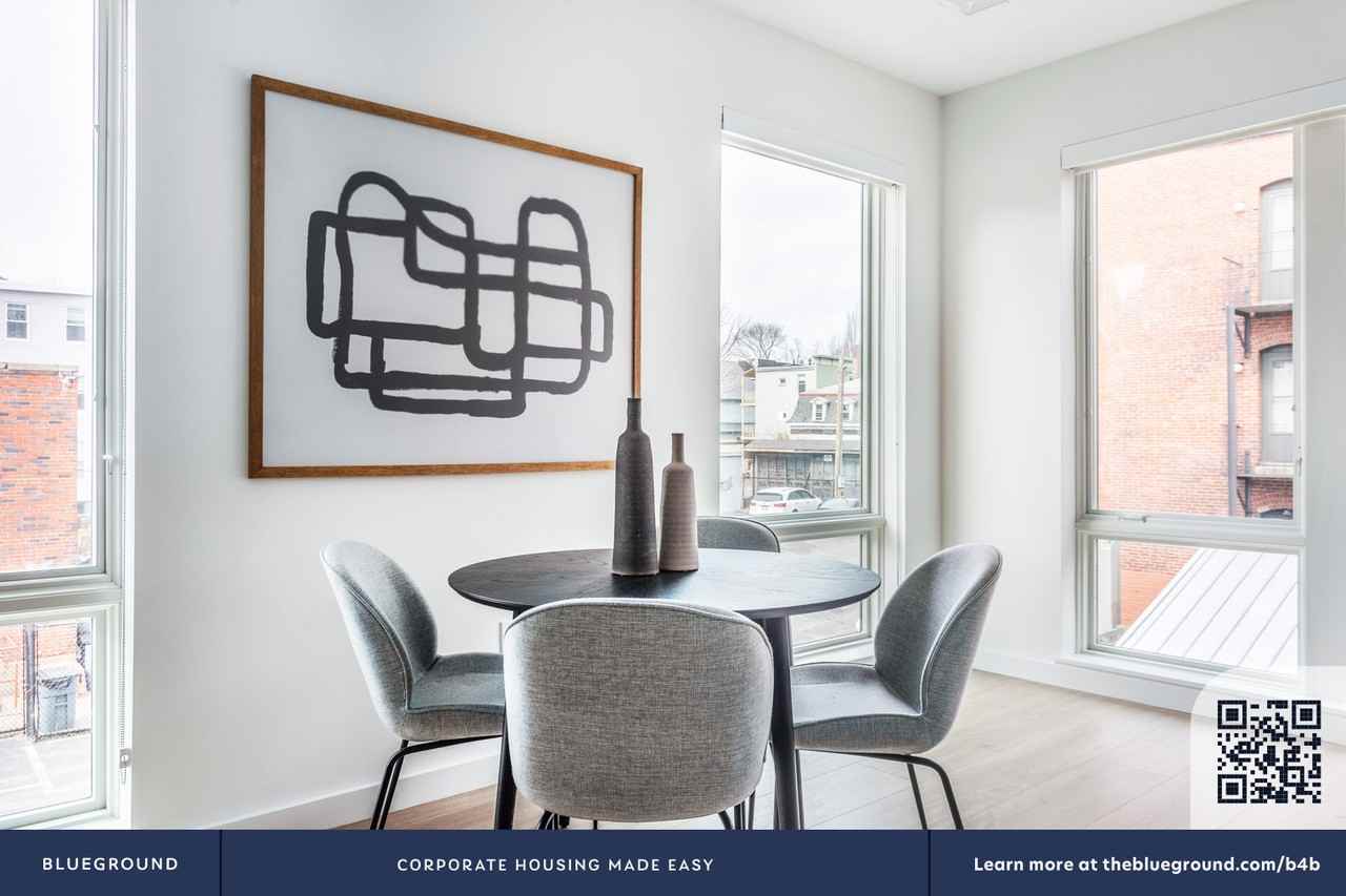 47 Bishop Allen Drive - Photo 5 of 29