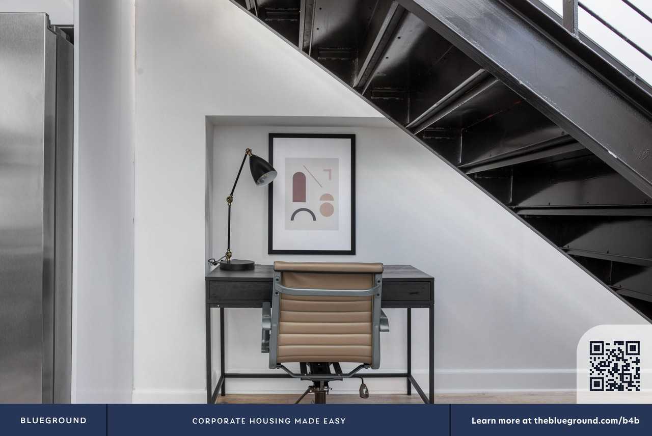 354 South Spring Street - Photo 5 of 39