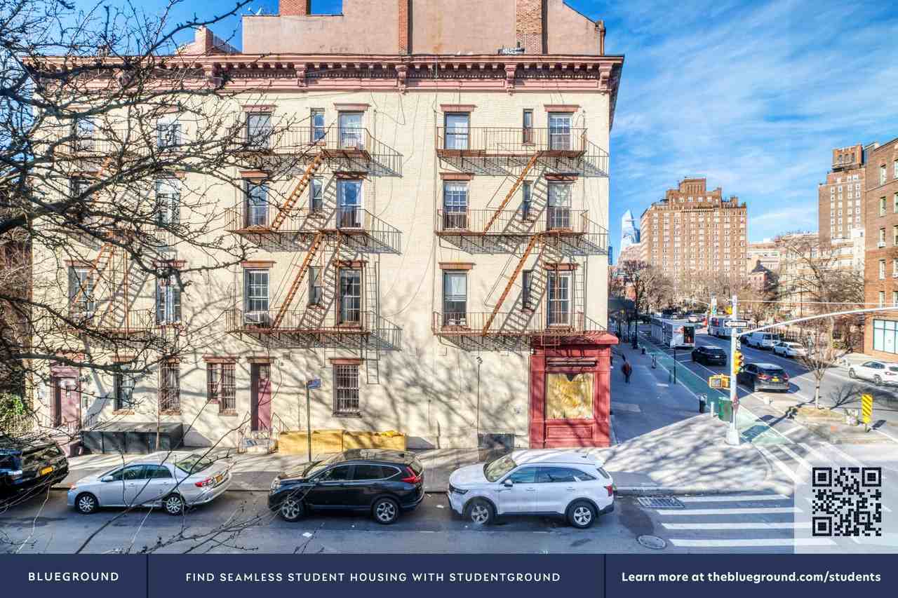 302 West 11th Street - Photo 7 of 30