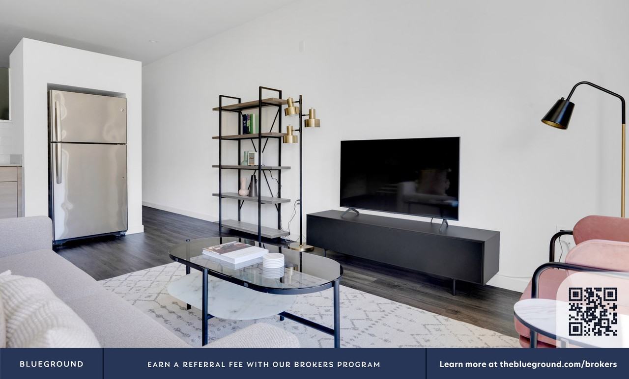 2000 Fifth Street - Photo 5 of 48