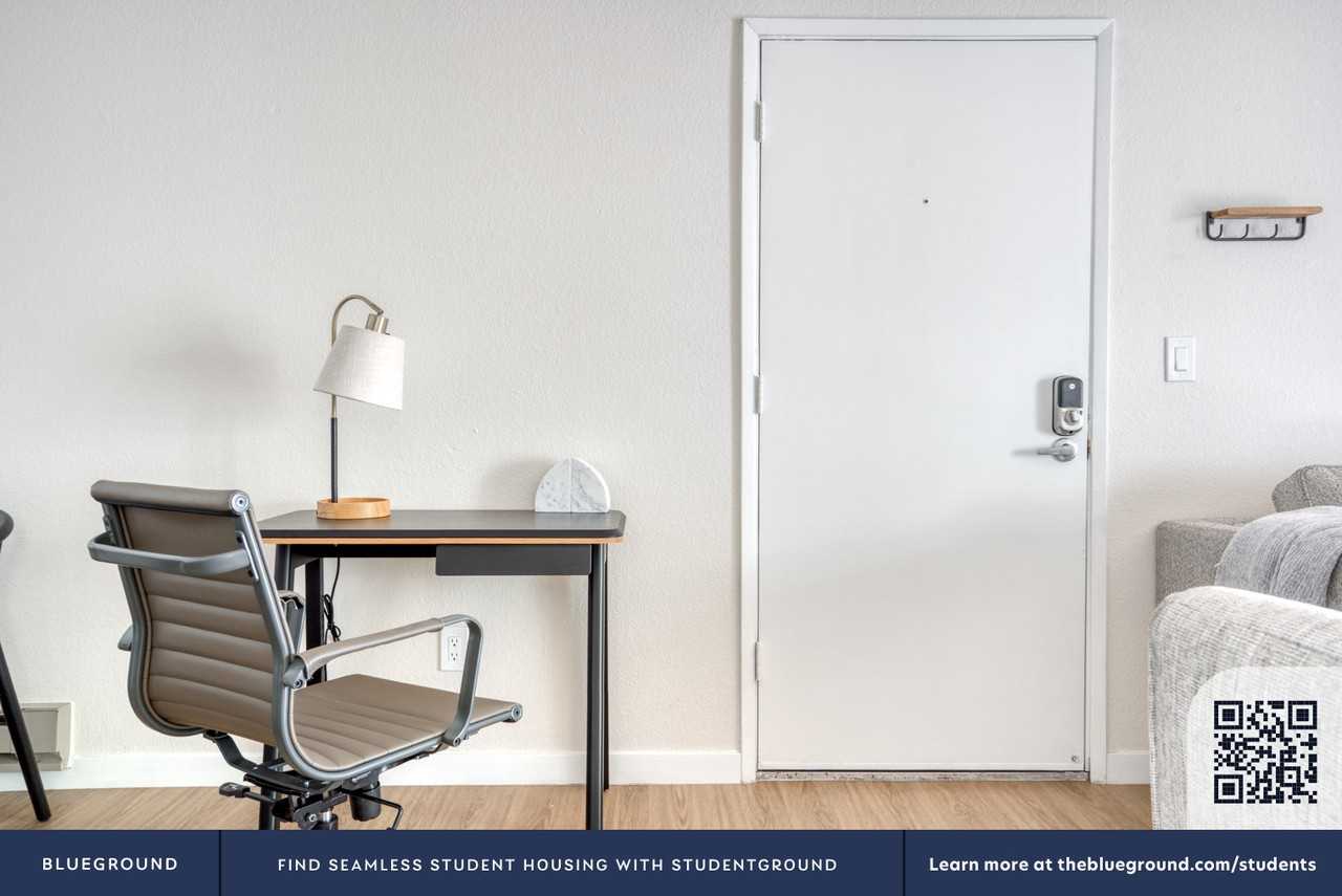 2850 Middlefield Road - Photo 7 of 81