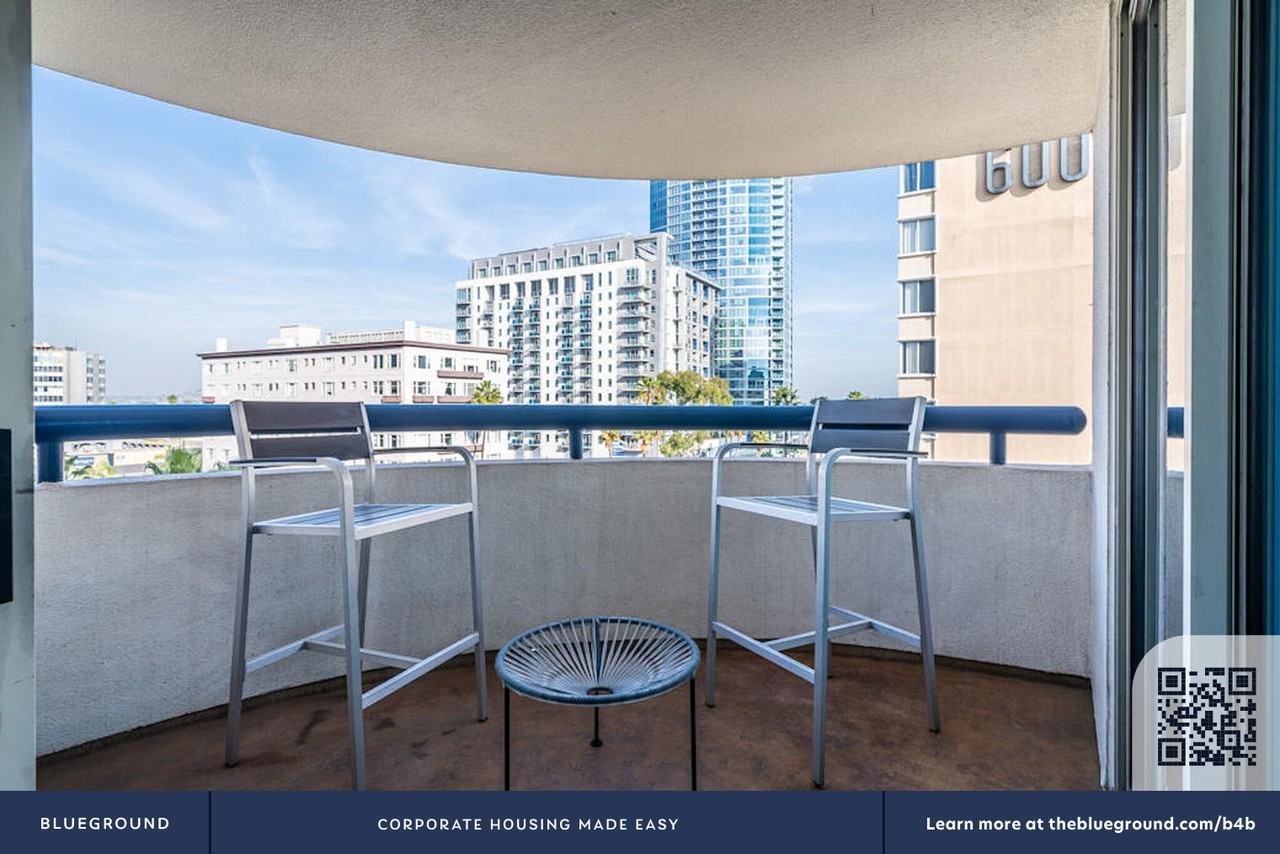 525 East Seaside Way #1154 - Photo 5 of 40