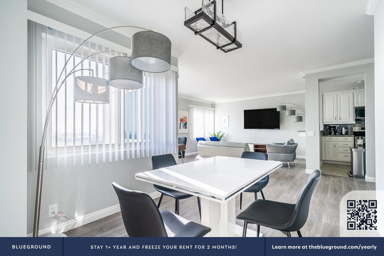 525 East Seaside Way #1154 - Photo 7 of 40