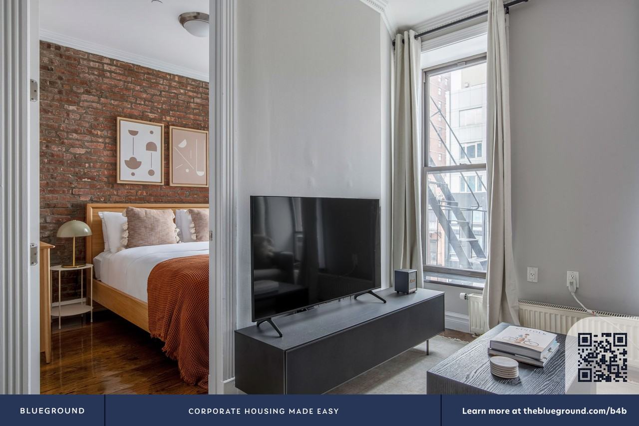 202 East 13th Street - Photo 6 of 110