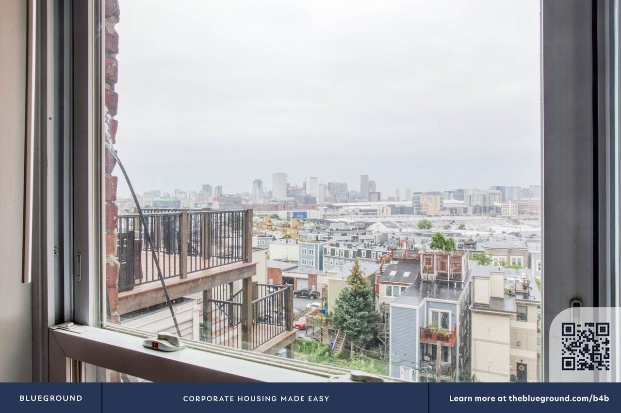 538 East Broadway - Photo 5 of 15