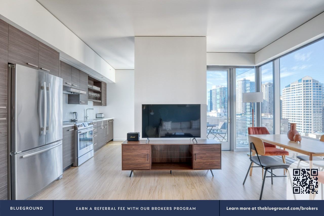 1430 2nd Avenue - Photo 5 of 38