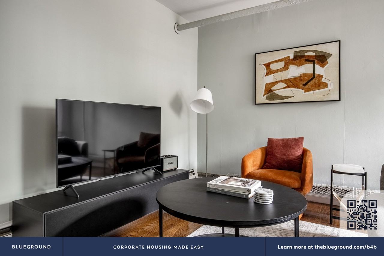 45 Carlton St #909 - Photo 5 of 25