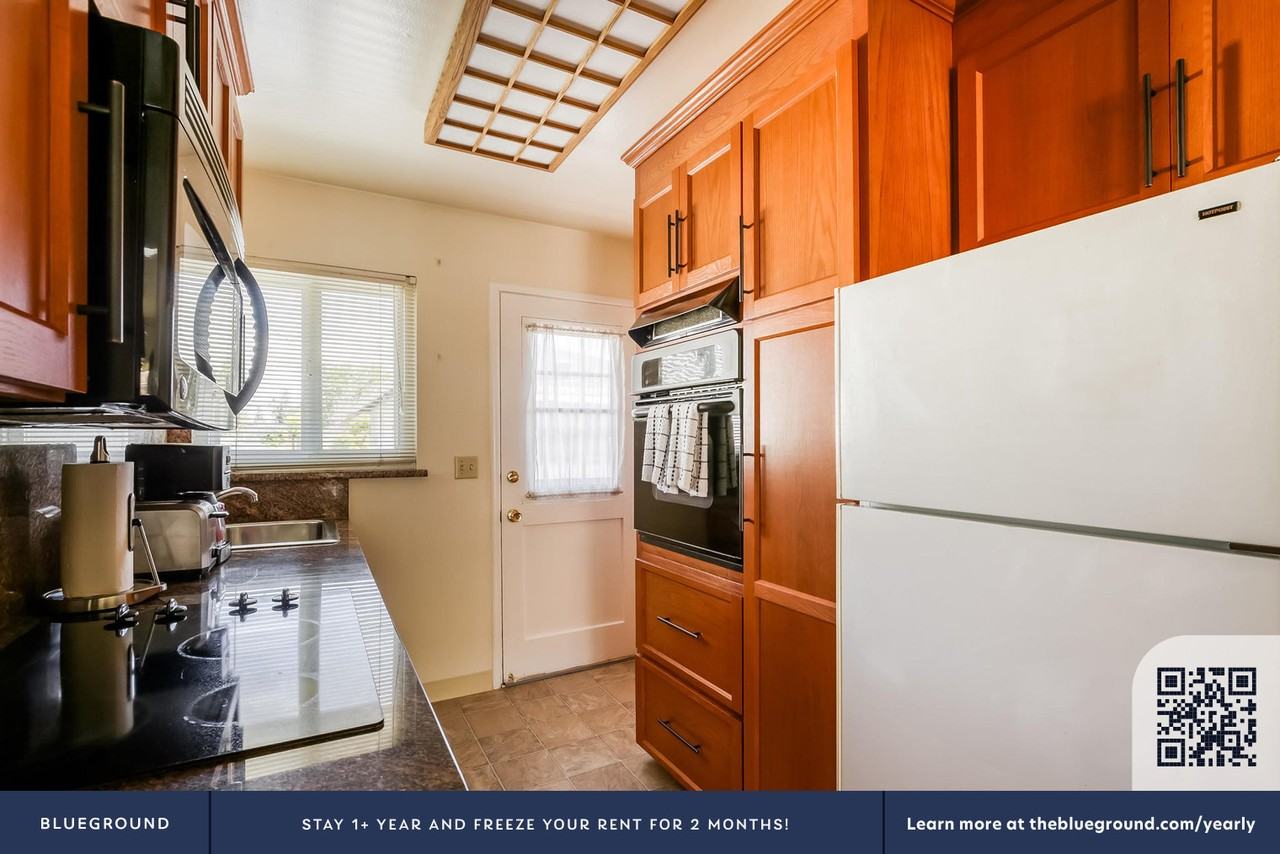 3517 Alden Way #1635 - Photo 7 of 15