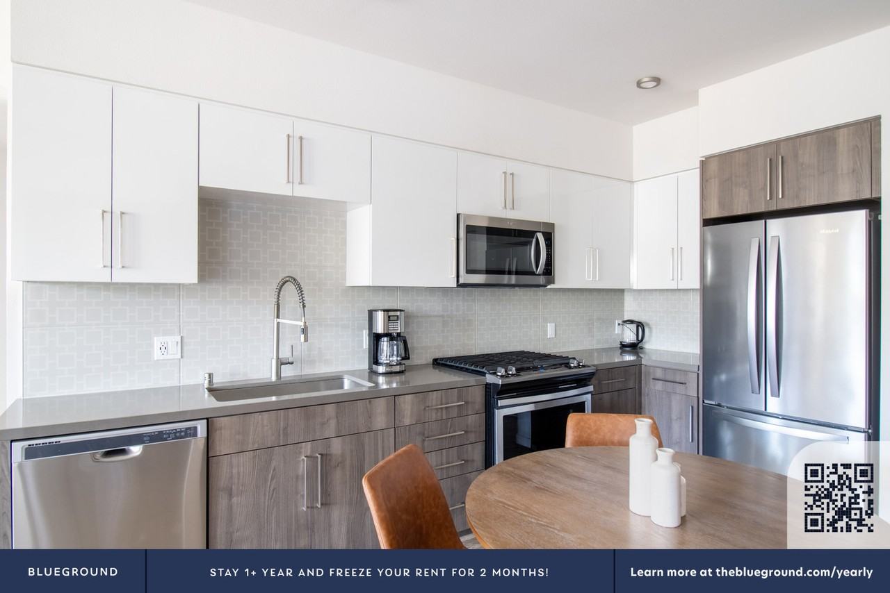 650 East Capitol Avenue - Photo 7 of 46