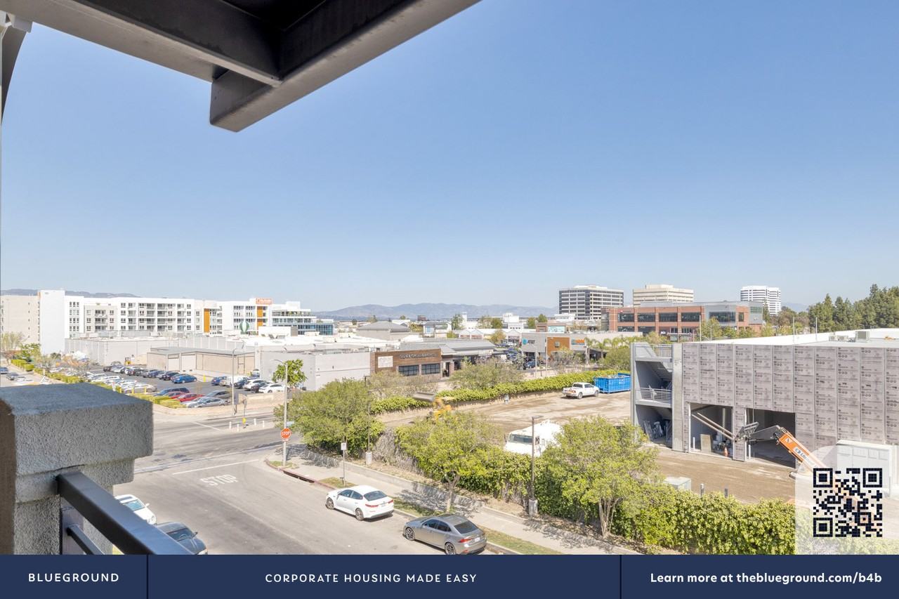 6121 Glade Ave #699 - Photo 6 of 36