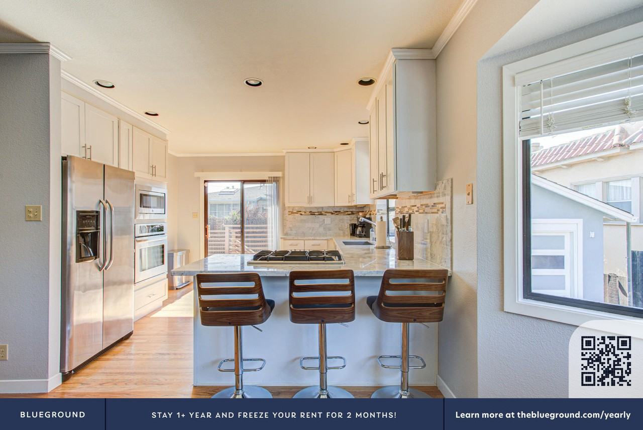 657 Grand Ave #1655 - Photo 7 of 24