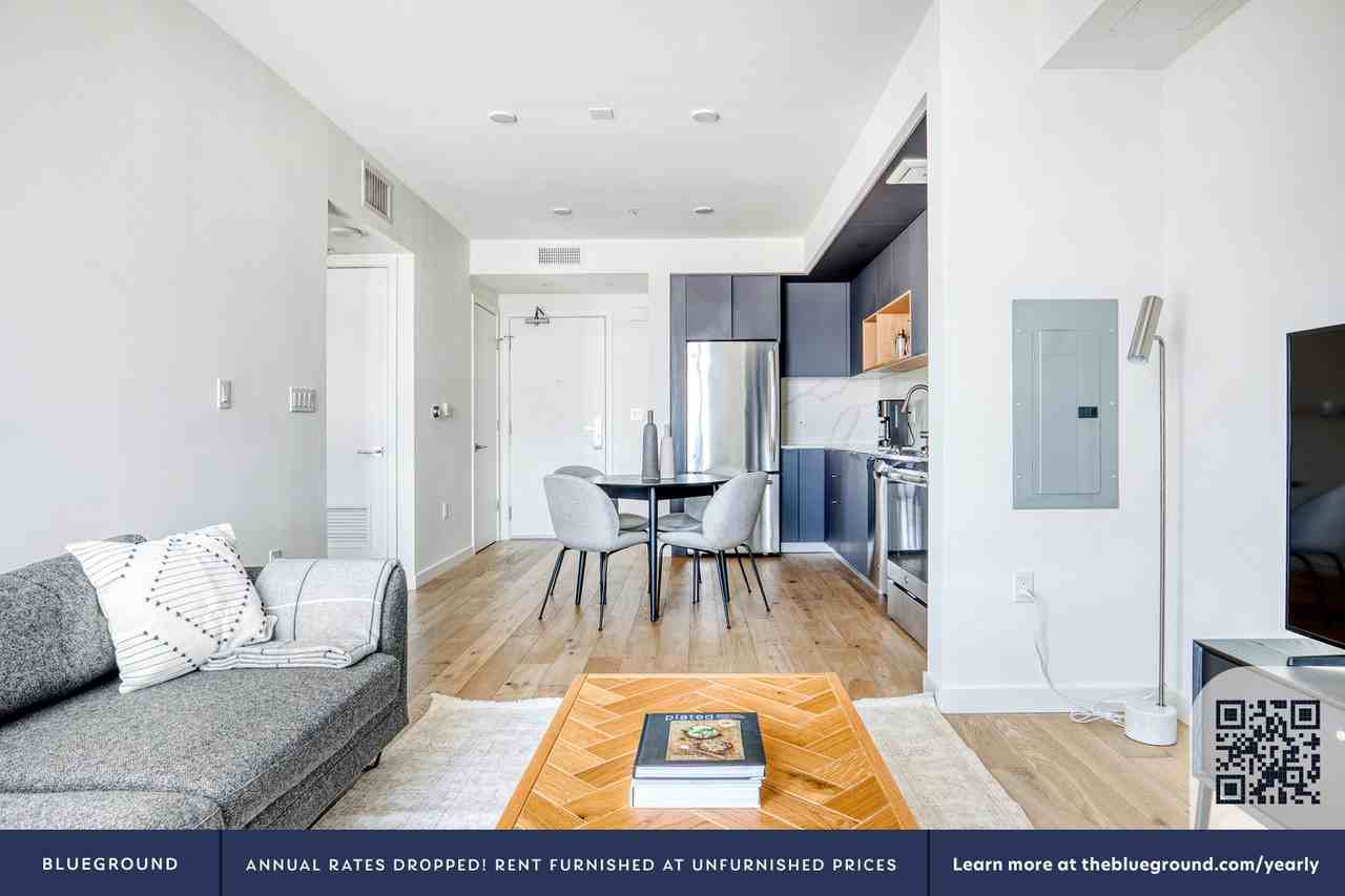 7077 Willoughby Ave #479 - Photo 4 of 36