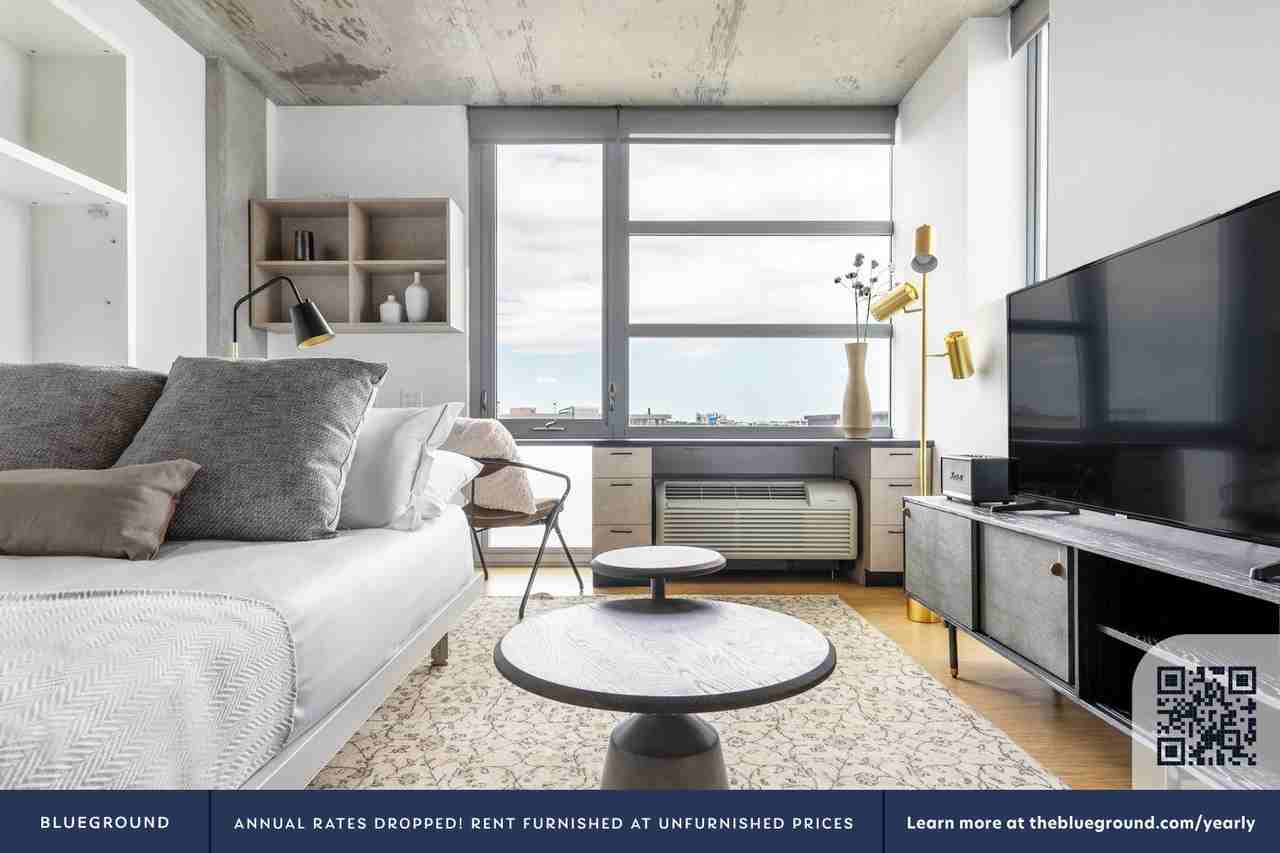 1515 North Fremont Street - Photo 4 of 116