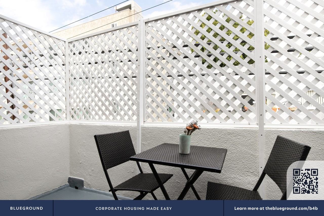 11645 Gorham Avenue - Photo 5 of 21