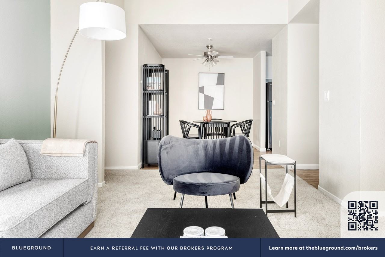 191 Rock Harbor Ln #1244 - Photo 4 of 34