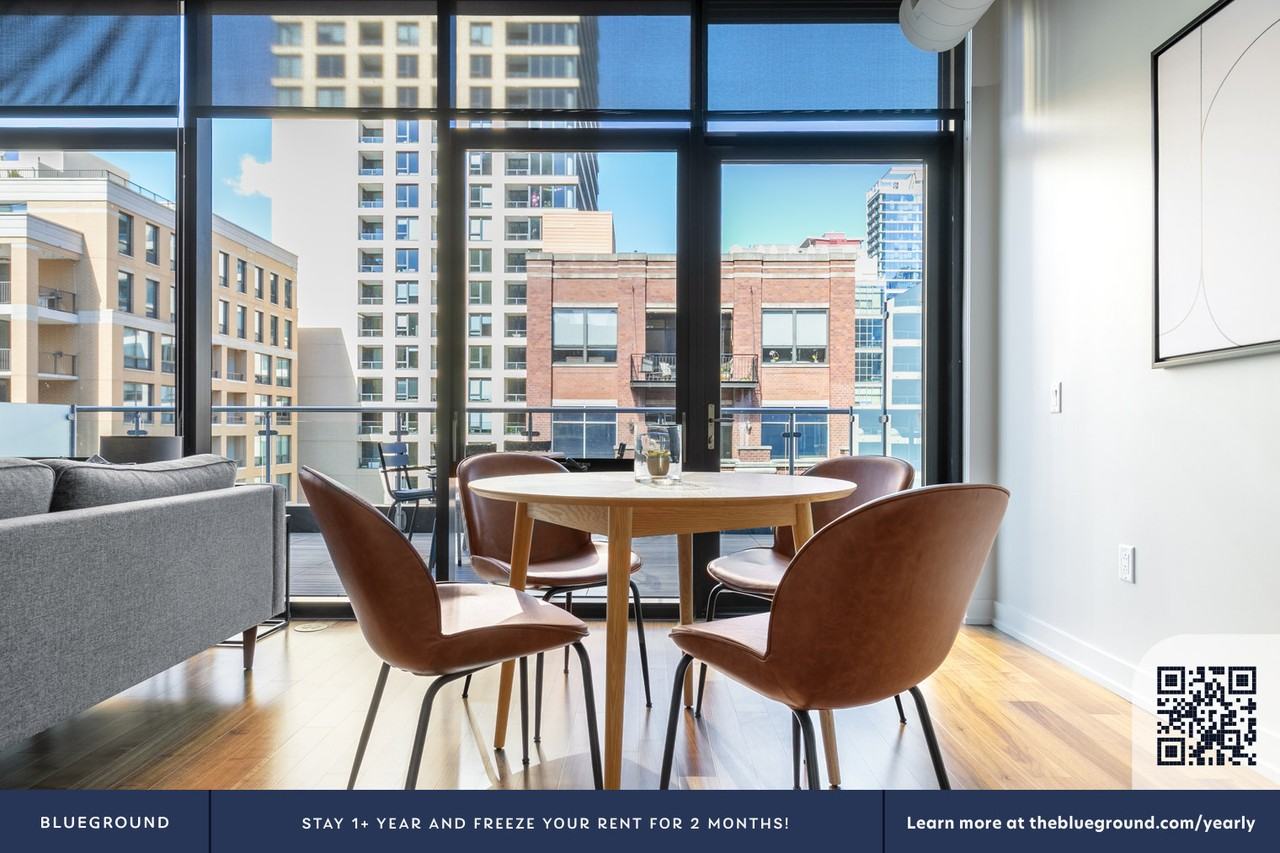 676 North LaSalle Drive - Photo 7 of 50