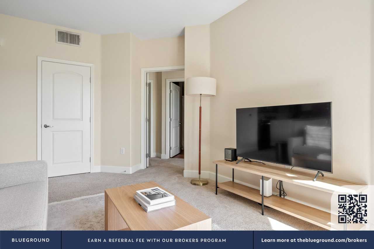 2383 N Main St #933 - Photo 4 of 28