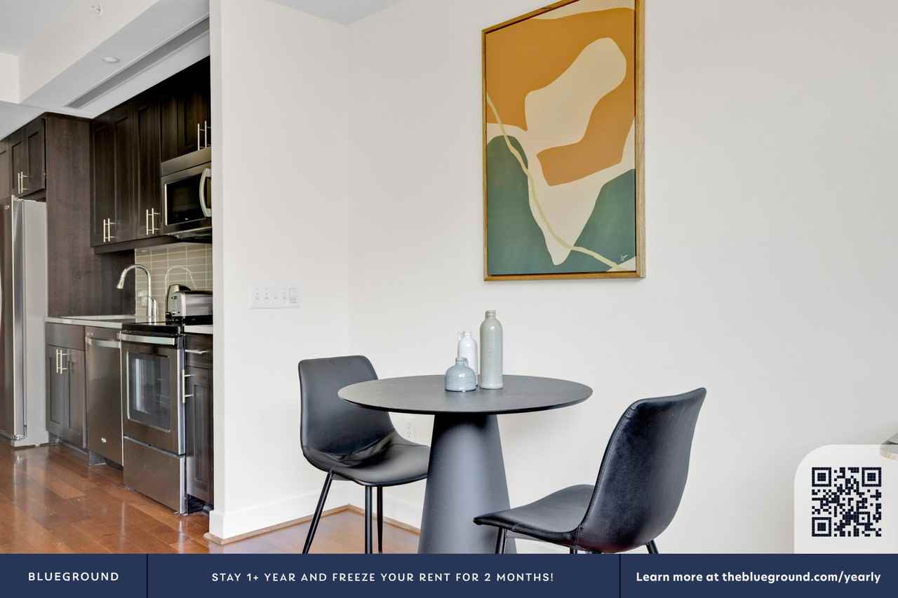 2420 14th St Nw #400 - Photo 7 of 34