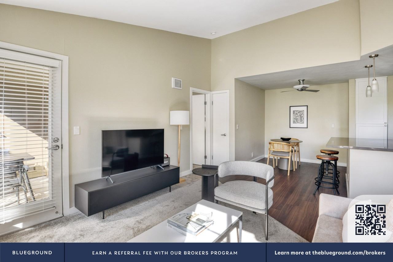 7235 Charmant Dr #8 - Photo 5 of 20