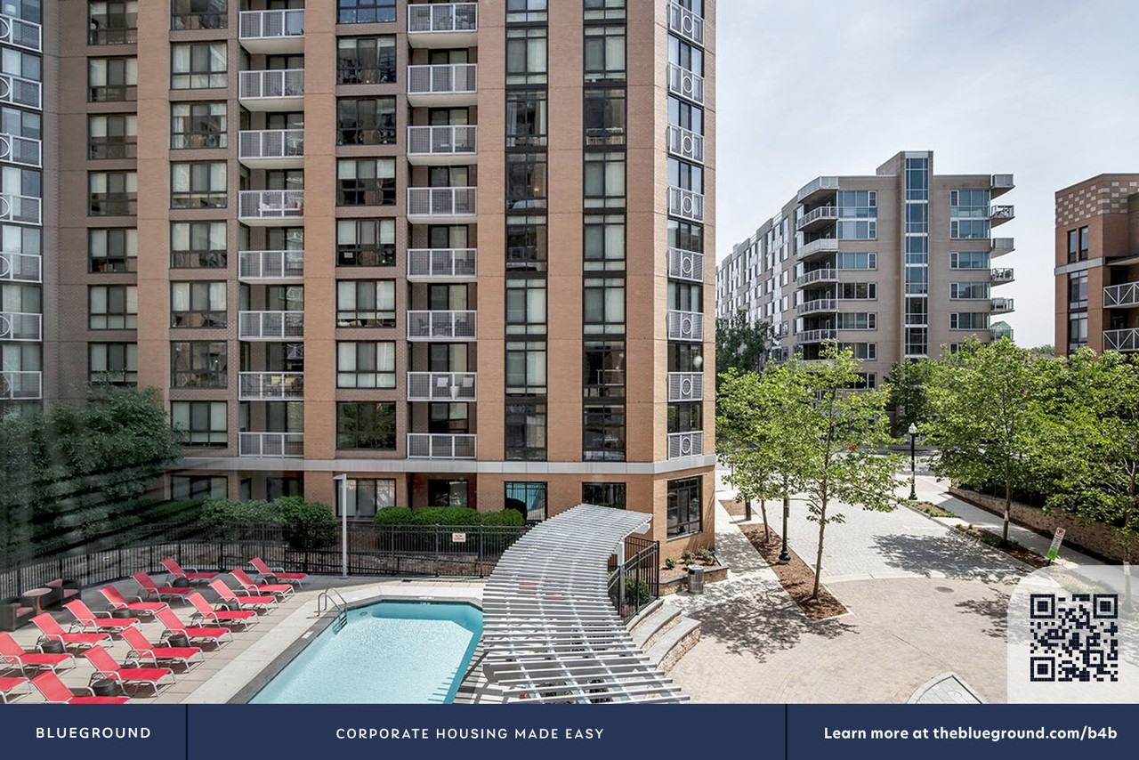 3444 Fairfax Drive - Photo 5 of 38