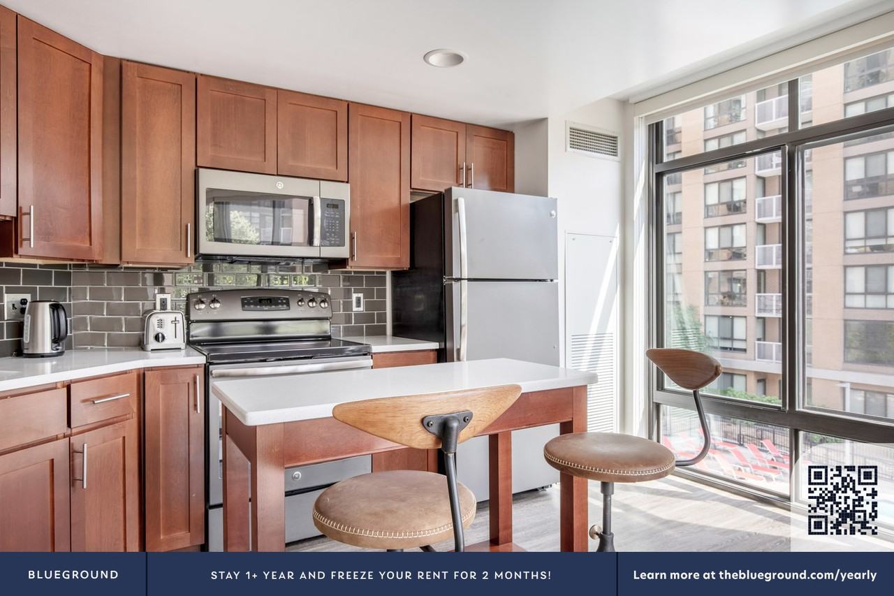 3444 Fairfax Drive - Photo 7 of 38