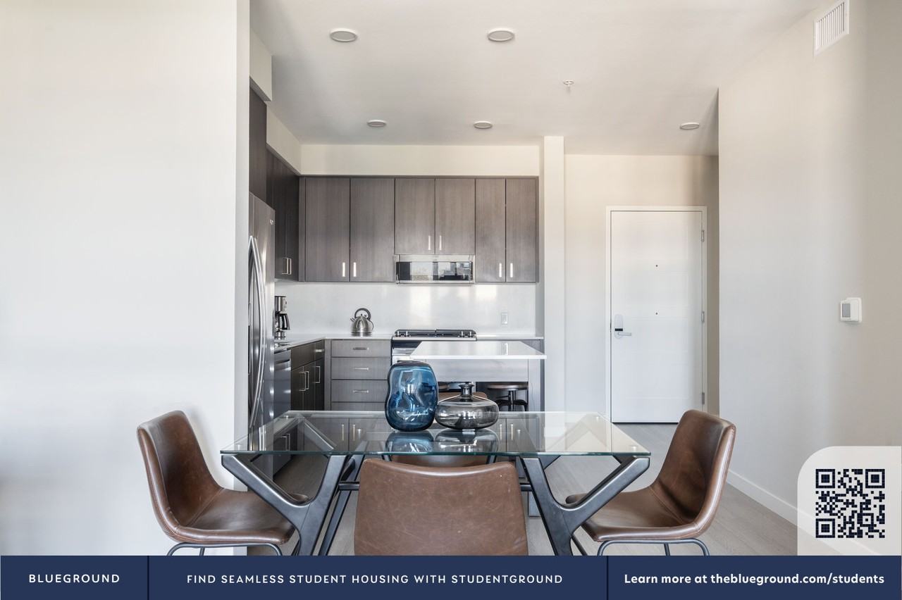 3560 Rambla Pl #1403 - Photo 7 of 48