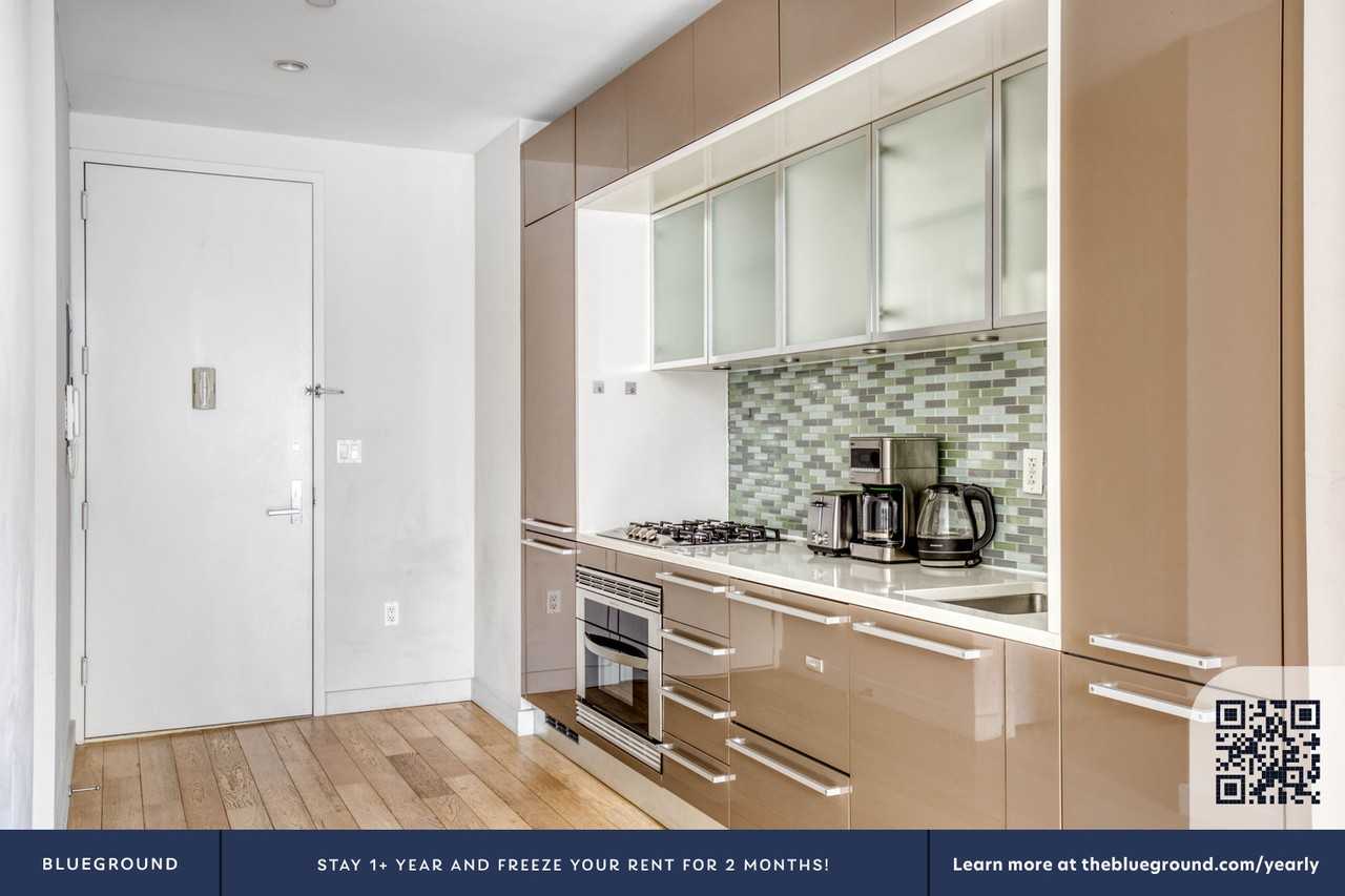 75 Wall St #251 - Photo 7 of 36