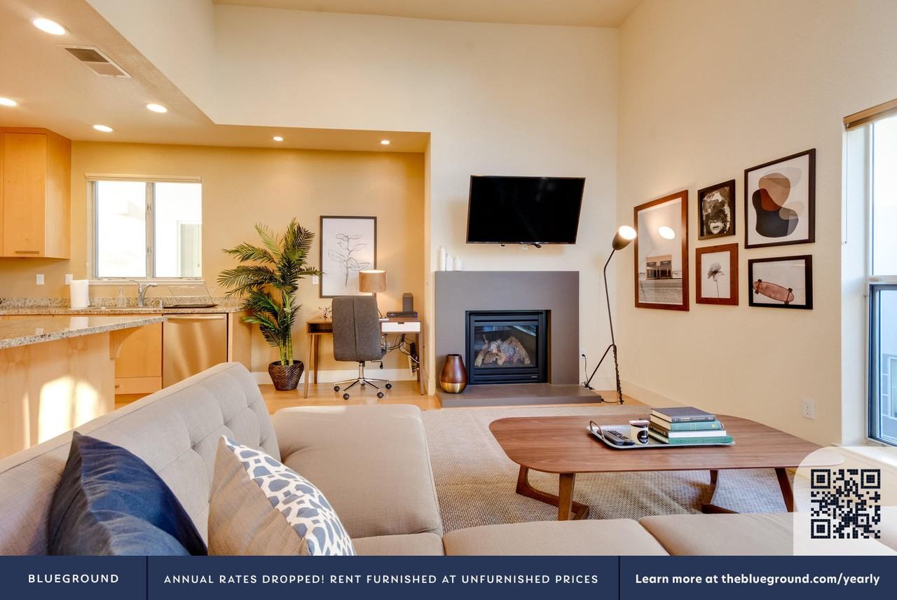 5 Heritage Pl #1528 - Photo 3 of 19