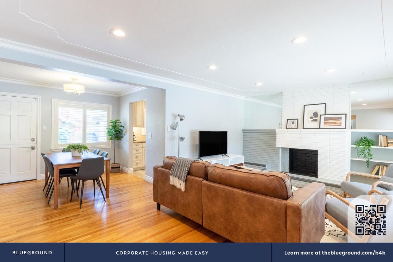 1058 Lovoi Way #1685 - Photo 5 of 28