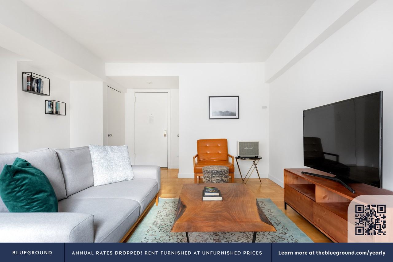 300 East 51st Street - Photo 4 of 26
