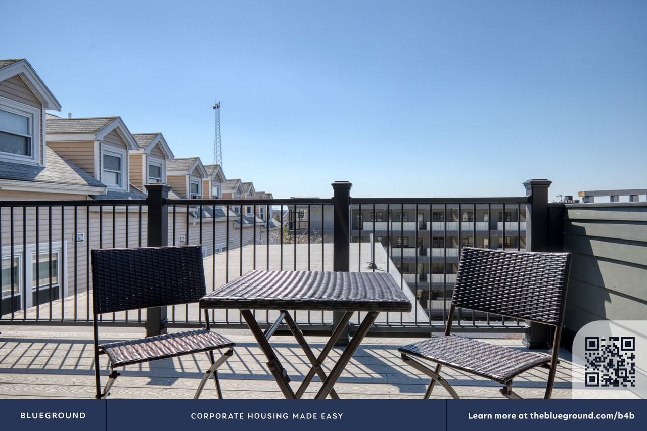 353 E 8th St #871 - Photo 6 of 18