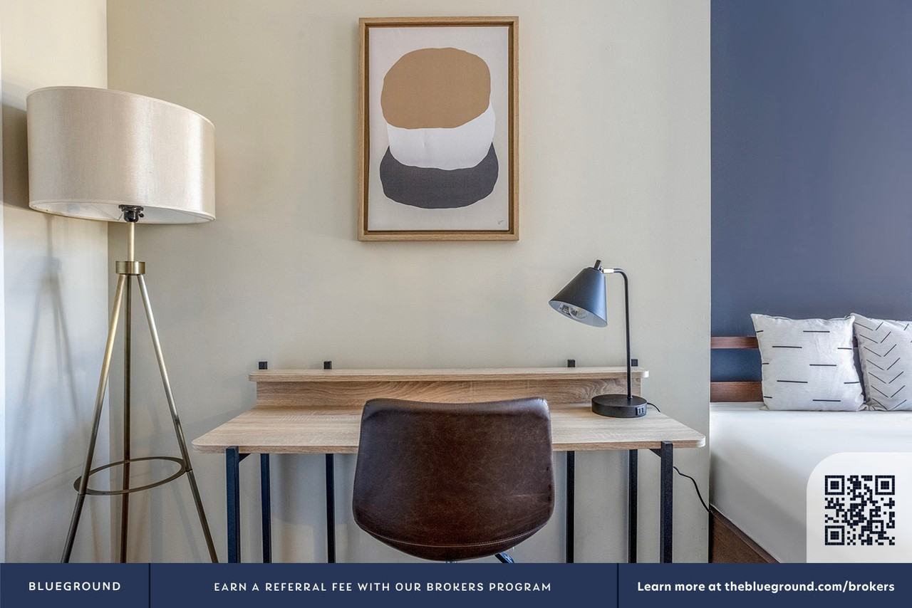 77 Exeter Street - Photo 5 of 16