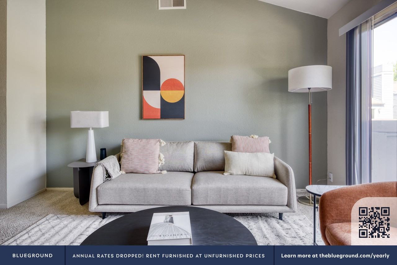 127 Rock Harbor Ln #1017 - Photo 3 of 36