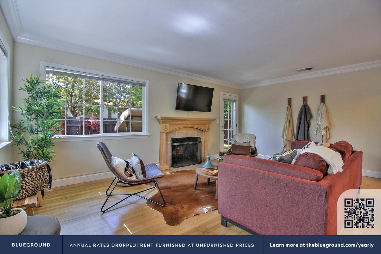 277 Willow Rd #1557 - Photo 3 of 23