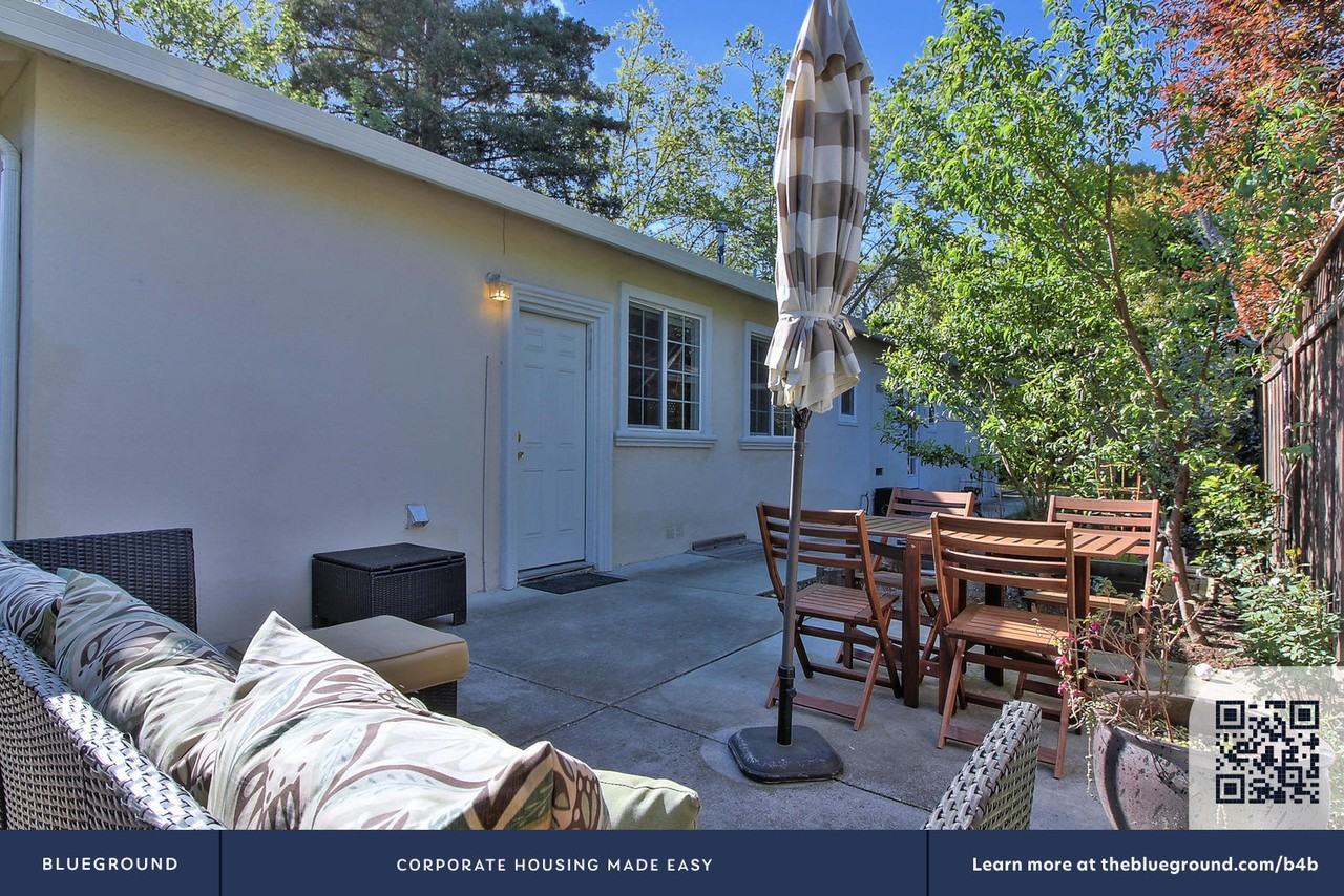 277 Willow Rd #1557 - Photo 5 of 23