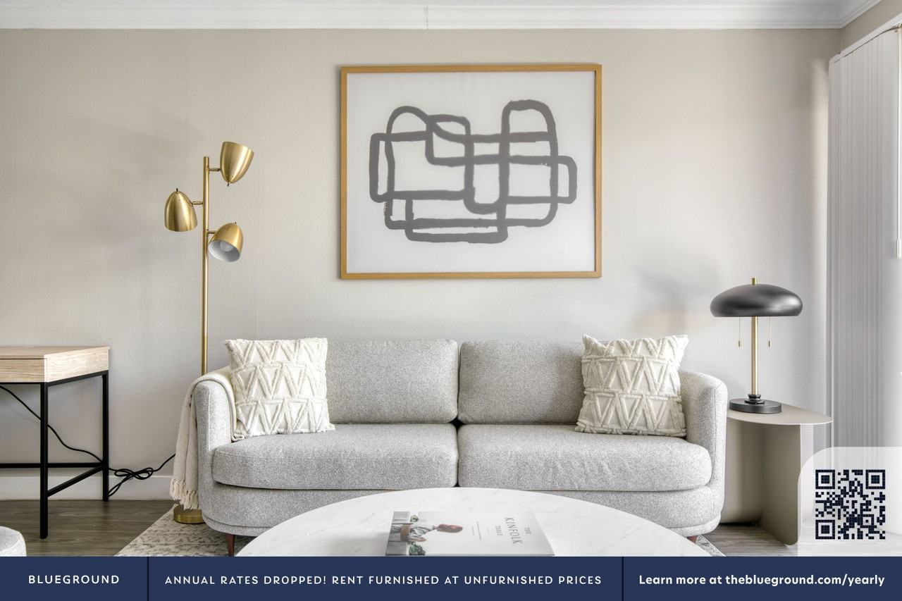 6333 Canoga Avenue - Photo 4 of 69